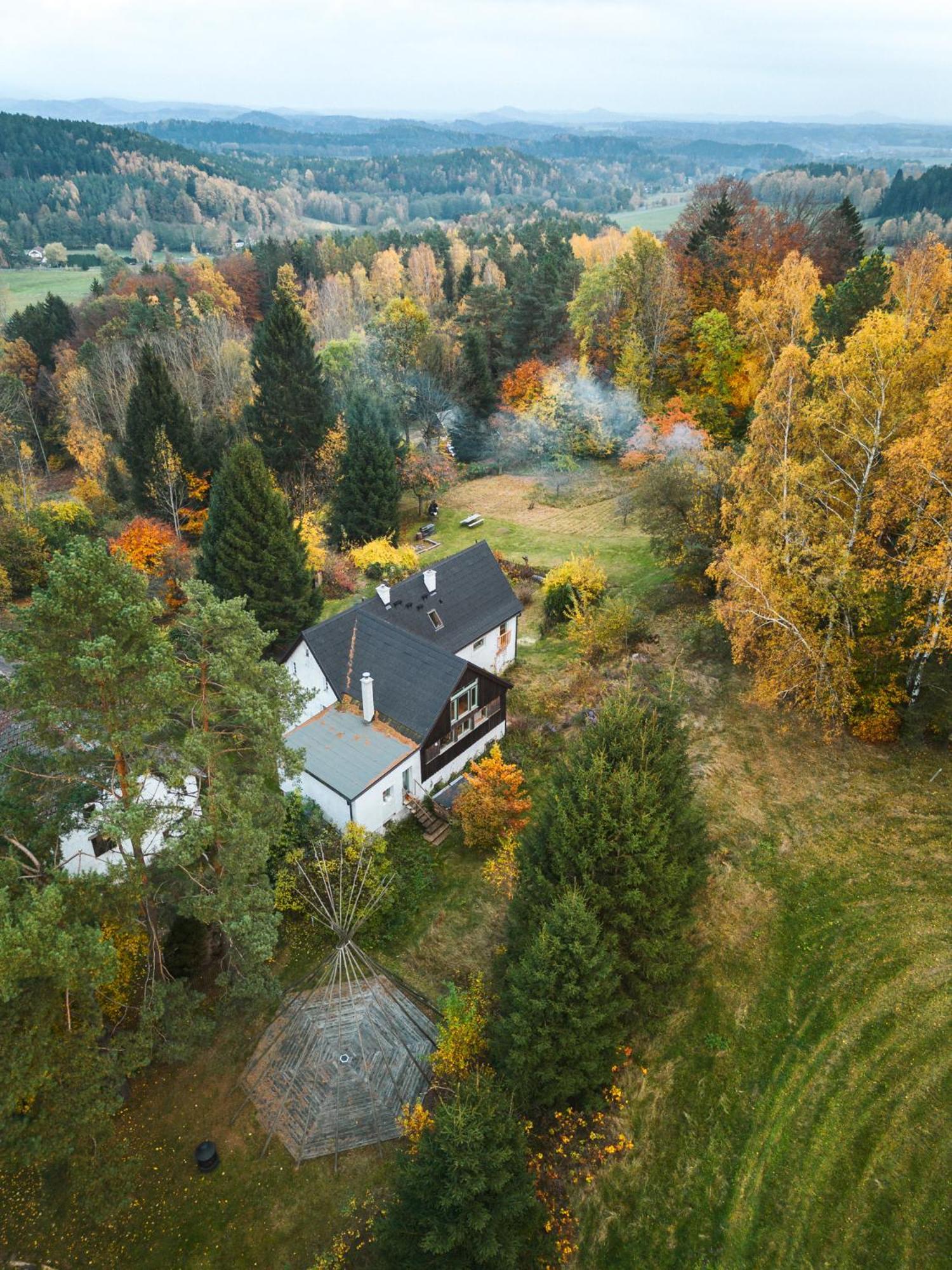 Enjoy Cozy Romance Hills Forest Gardens Views Sauna Whirlpool Bath Jablonne v Podjestedi Exterior photo